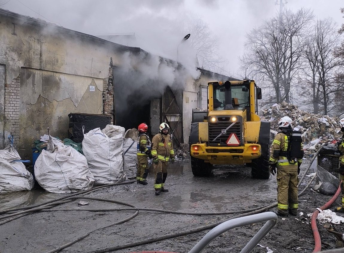 Akcja gaśnicza została zakończona po ponad pięciu godzinach.