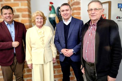 Przedstawiciele Nowej Lewicy zwiedzili też Centrum Edukacji Historycznej w Oławie , nowe miejsce w sercu Oławy. Byli pod wrażeniem. Obiecali, że jeszcze tu wrócą i będą zachęcać innych, aby koniecznie zobaczyli podziemia ratusza. Dziękujemy za wizytę.